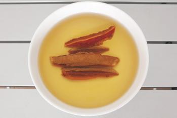 >灵芝泡水喝的功效